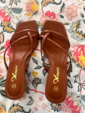 Women's Brown Strappy Square-Toe Sandals